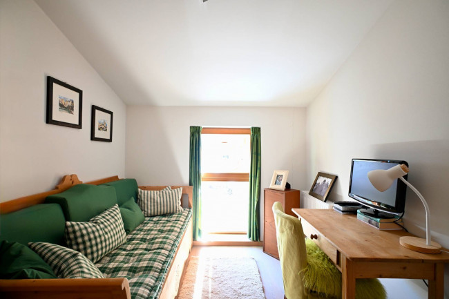 Elegantes 4-Zimmer-Dachgeschoss-Duplex mit Panoramablick in zentraler Lage von St. Magdalena – Villnößtal