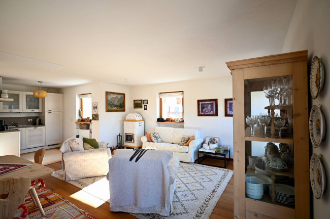 Elegantes 4-Zimmer-Dachgeschoss-Duplex mit Panoramablick in zentraler Lage von St. Magdalena – Villnößtal