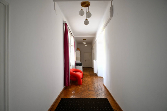 Großzügiges Büro mit Terrassen und Balkon in der Leonardo-da-Vinci-Straße