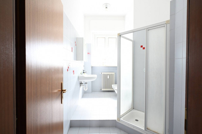 Grande trilocale con balcone in centro a Bolzano