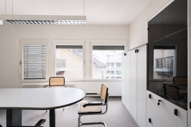 Großzügige Bürofläche mit drei Büroräumen im Zentrum von Meran
