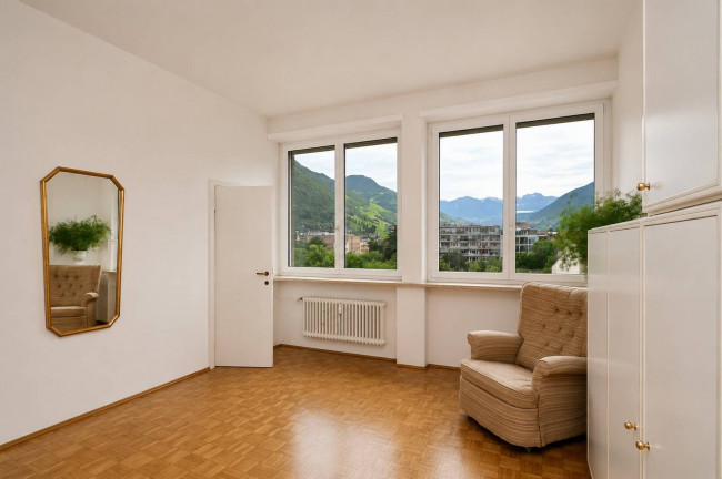Nacktes Eigentum einer 4-Zimmer-Attikawohnung mit Panoramablick über Bozen