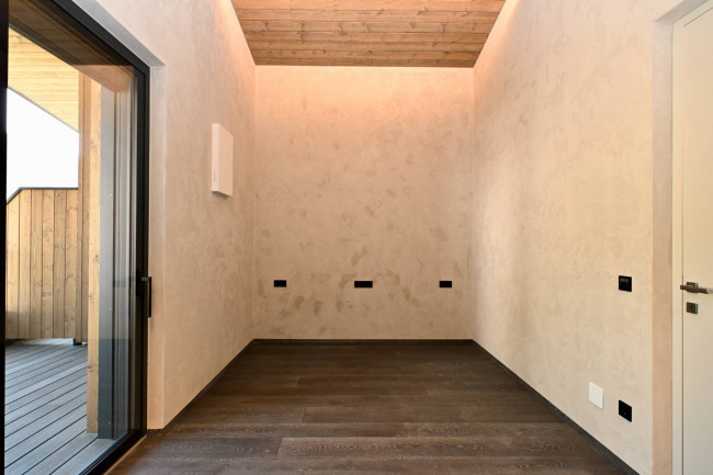 Exklusive 3-Zimmer-Attikawohnung mit Panoramaterrasse, Whirlpool und Blick auf den Latemar und den Rosengarten