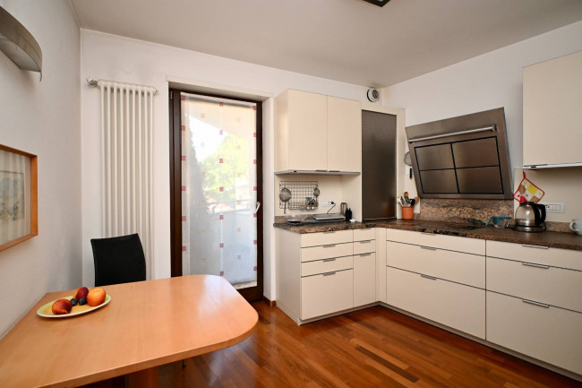 Großzügige 5-Zimmer-Wohnung mit drei Terrassen und 3-fach Garage