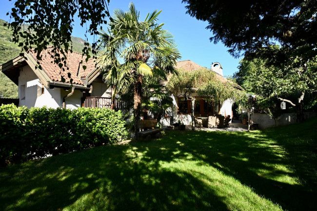 Idyllisches Haus mit großzügigem Garten in Kardaun zu verkaufen