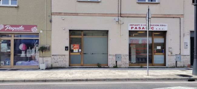 Locale commerciale a Monfalcone
