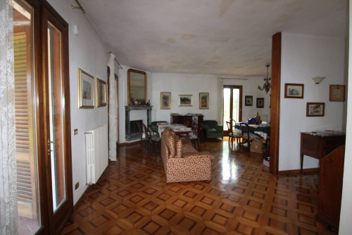Ingrandisci la foto
