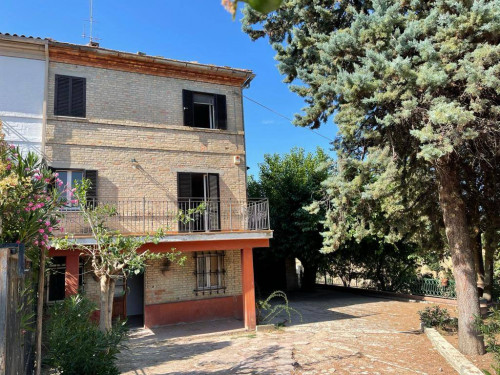 Single House for Sale to Morrovalle