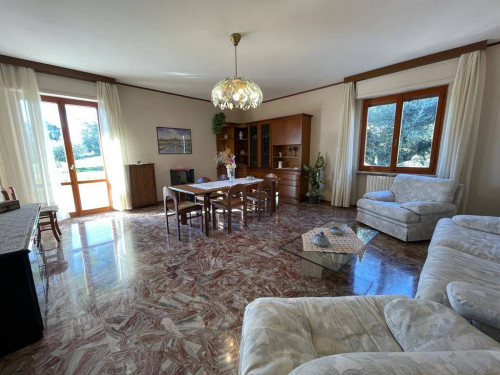Apartment for Sale to Morrovalle