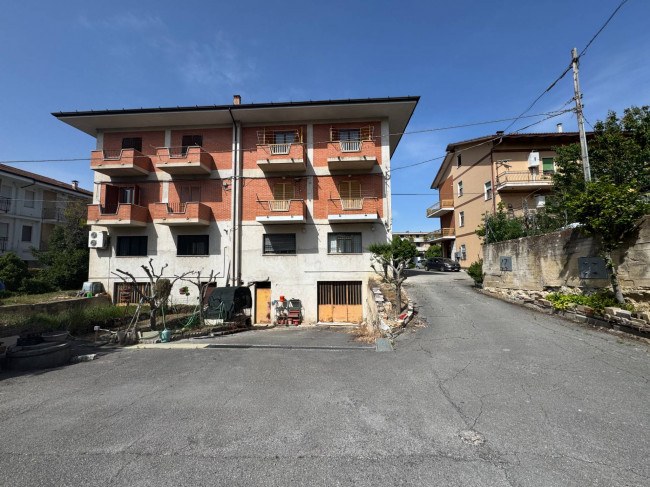 Warehouse with space for Sale to Monte San Giusto