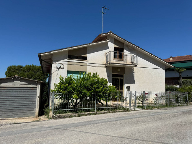 Casa singola in Vendita a Sant'Elpidio a Mare