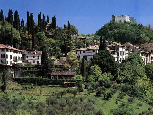 Stabile intero - Palazzo ASOLO vendita    Rem srl