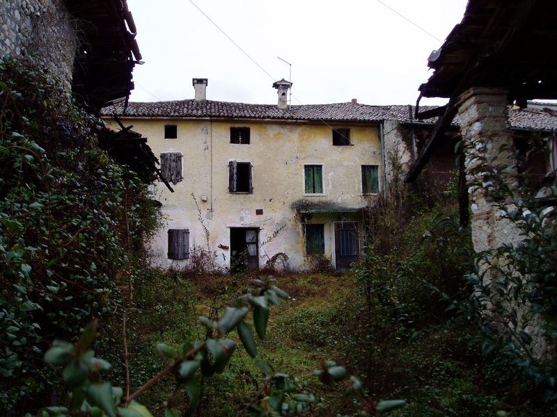 Rustico - Cascina CRESPANO DEL GRAPPA vendita    Rem srl