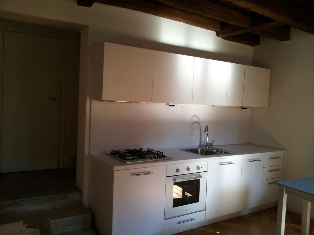 Stabile intero - Palazzo TREVISO vendita  Centro storico  Rem srl