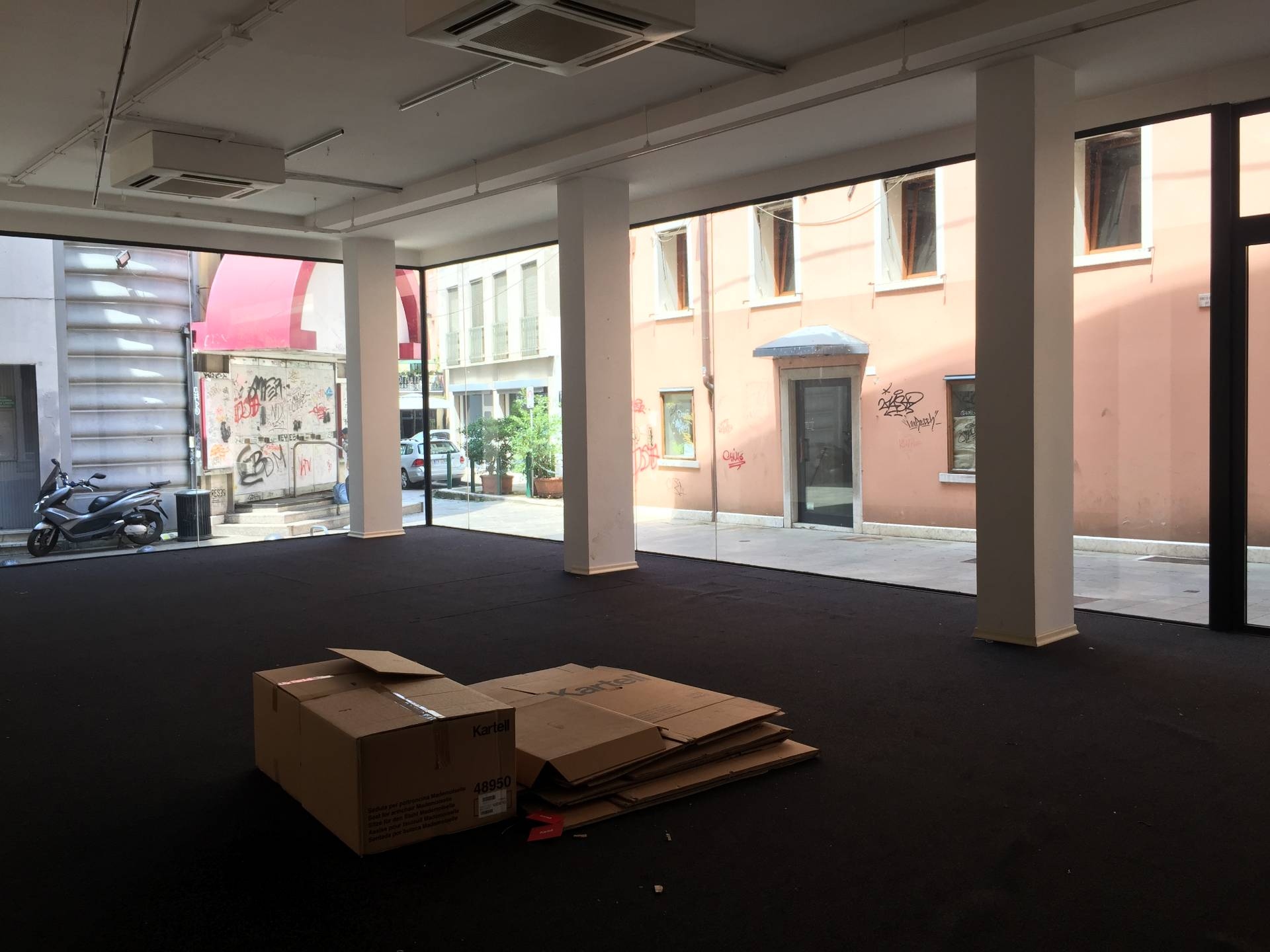 Negozio - Loc.Com. TREVISO affitto  Centro storico  Rem srl