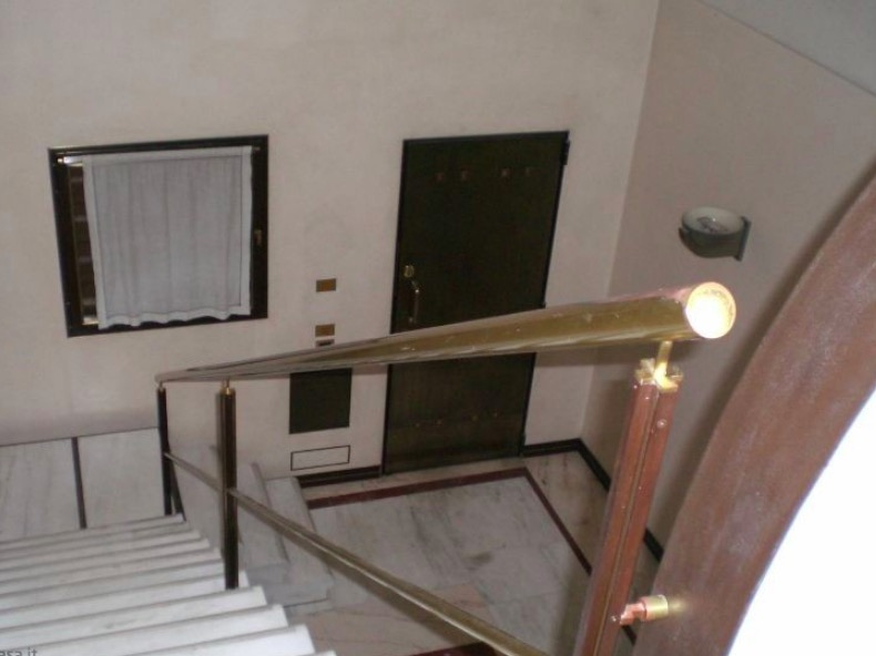 Stabile intero - Palazzo TREVISO vendita  Centro storico  Rem srl