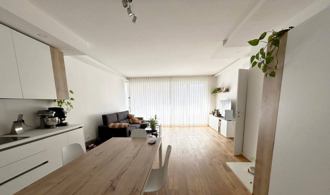 2 Camere