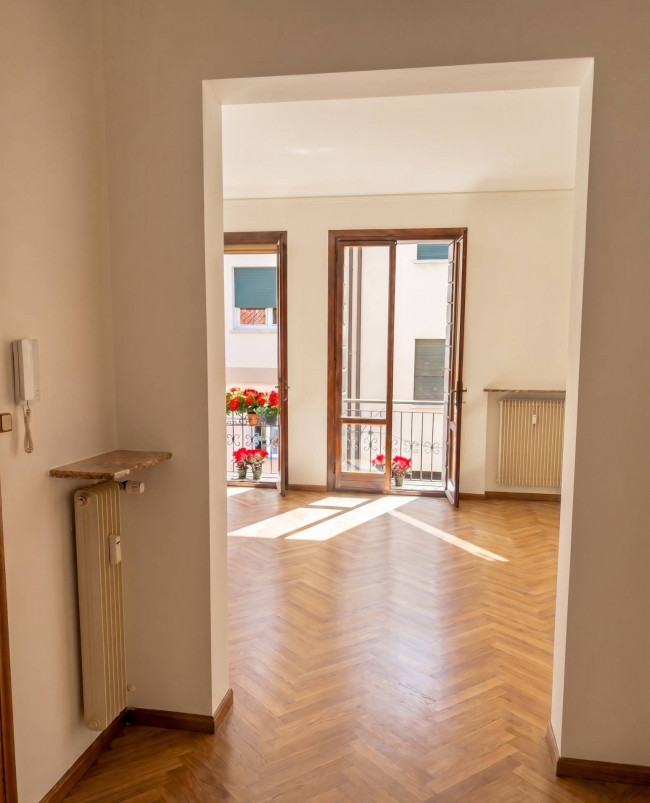 3 Camere