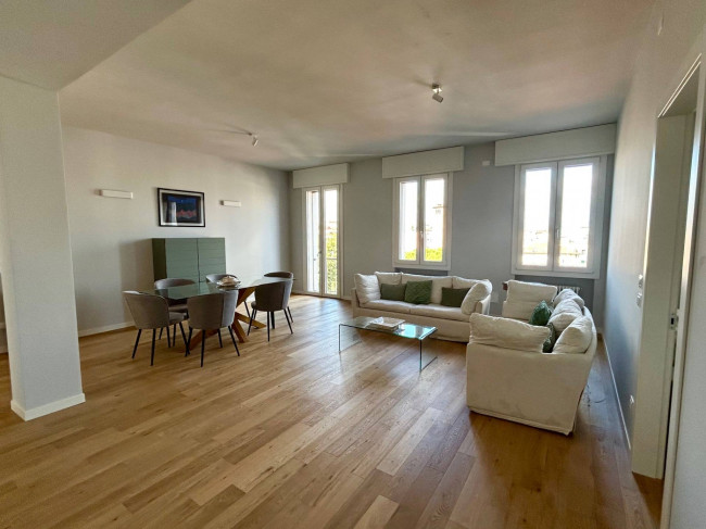 3 Camere