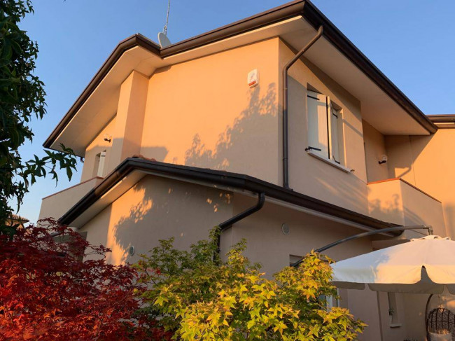 Abbinata/Bifamiliare