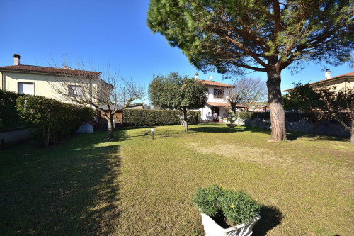 Villa in vendita a Pisa