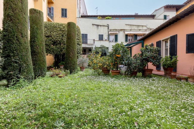 Casa indipendente in vendita a Pisa