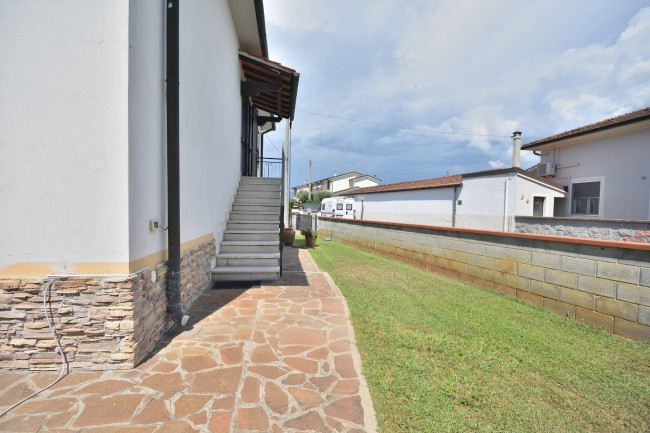 Villa in vendita a San Giuliano Terme