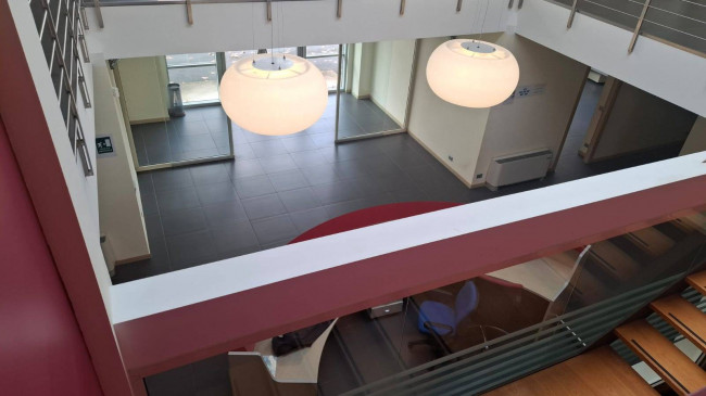 Locale commerciale in vendita a Pisa