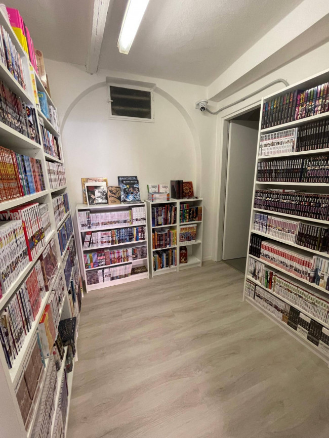 Locale Commerciale in vendita a Pisa