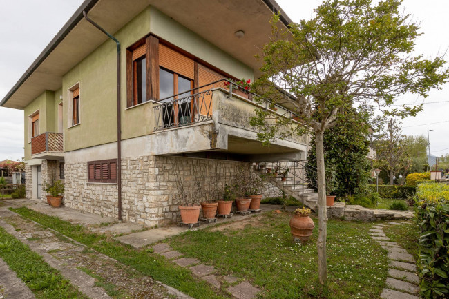 Villa in vendita a San Giuliano Terme
