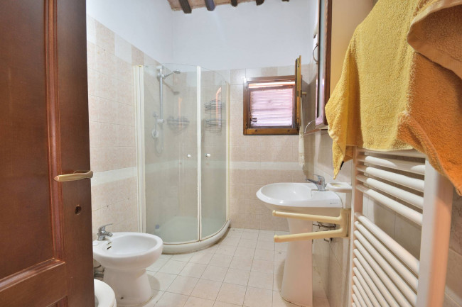 Appartamento in vendita a Cascina