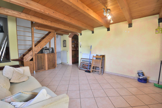 Appartamento in vendita a Cascina
