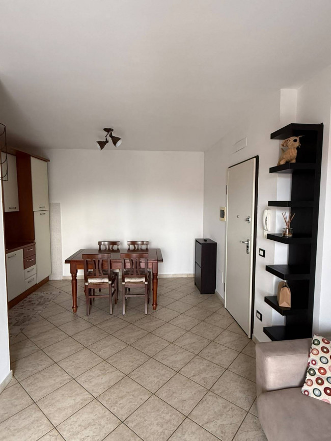 Appartamento in affitto a Cascina