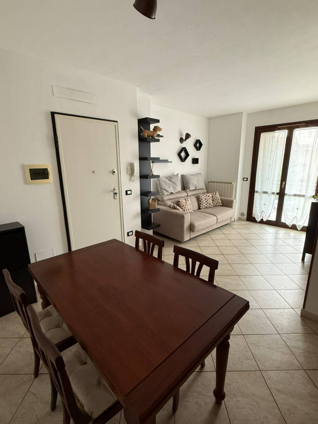 Appartamento in affitto a Cascina