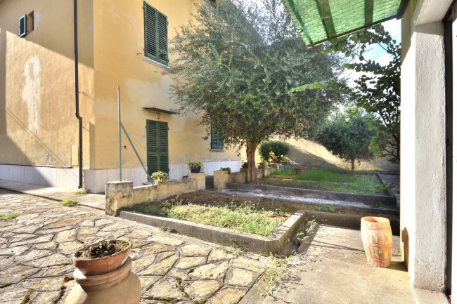 Villa in vendita a Pisa