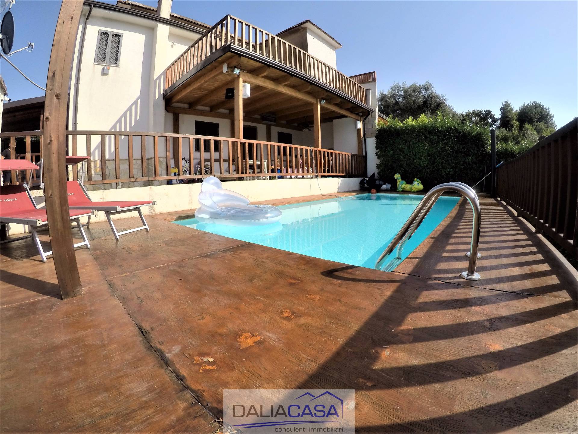 Villa in Vendita a Minturno Cod. 1518