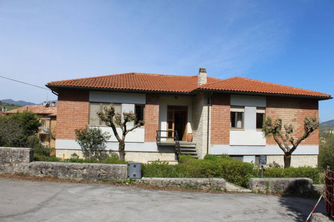 Villa a Fabriano
