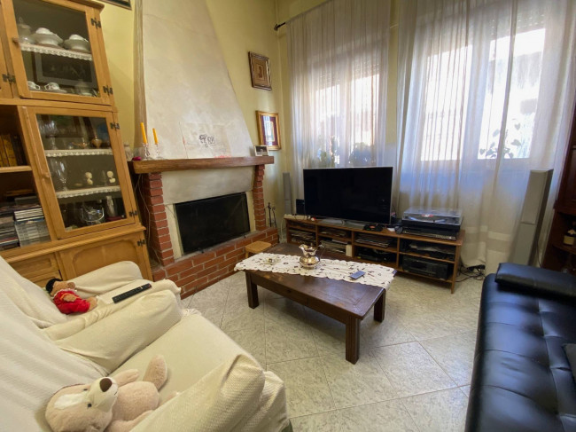 Casa indipendente in vendita a Darsena, Viareggio (LU)