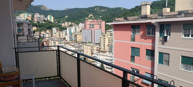 Appartamento in vendita a Marassi, Genova (GE)