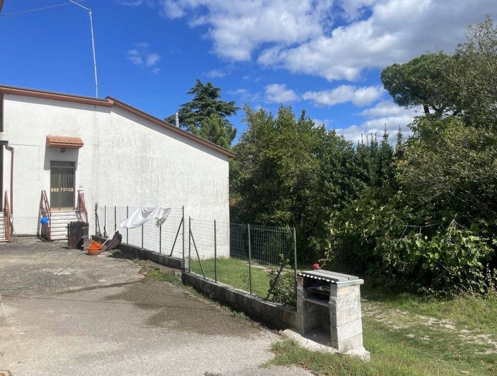 Casa semi-indipendente in vendita a Montefalcione (AV)