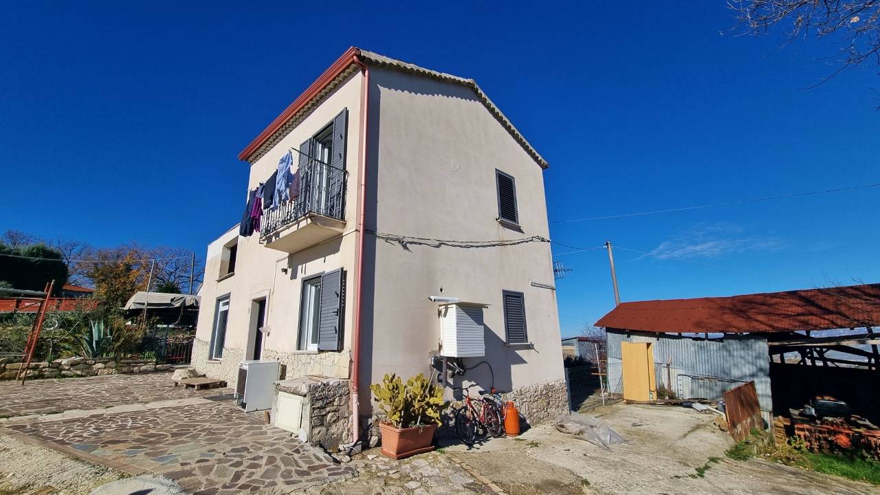 Casa indipendente in vendita a Grottaminarda (AV)
