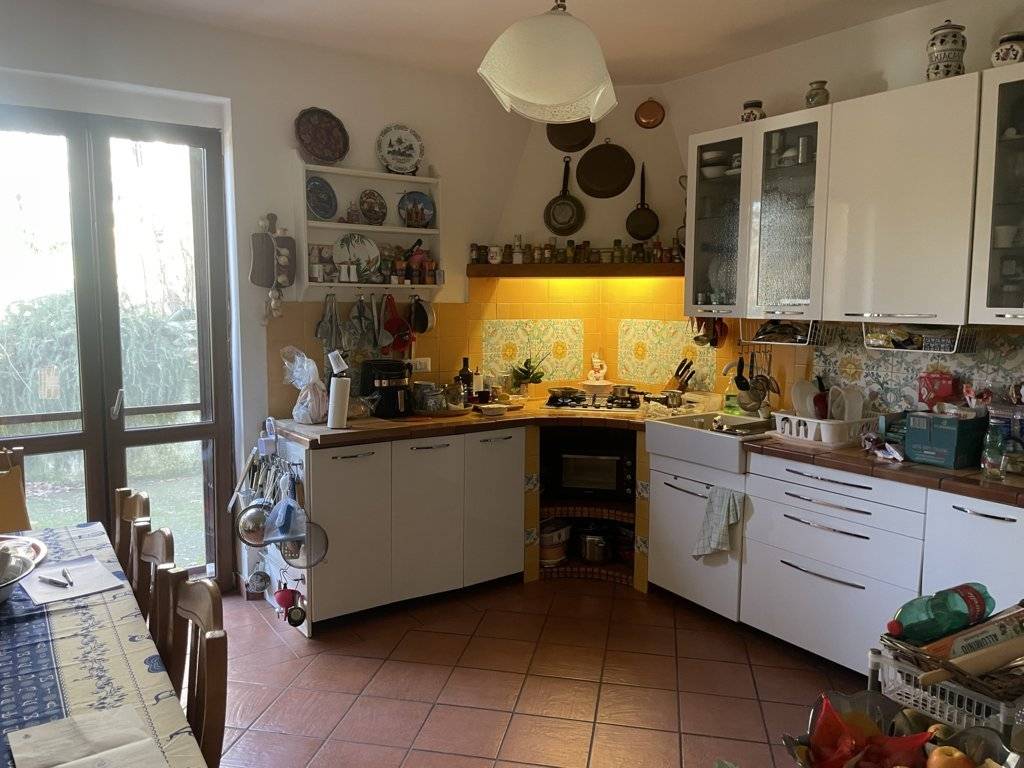 Villa in vendita a Atripalda (AV)
