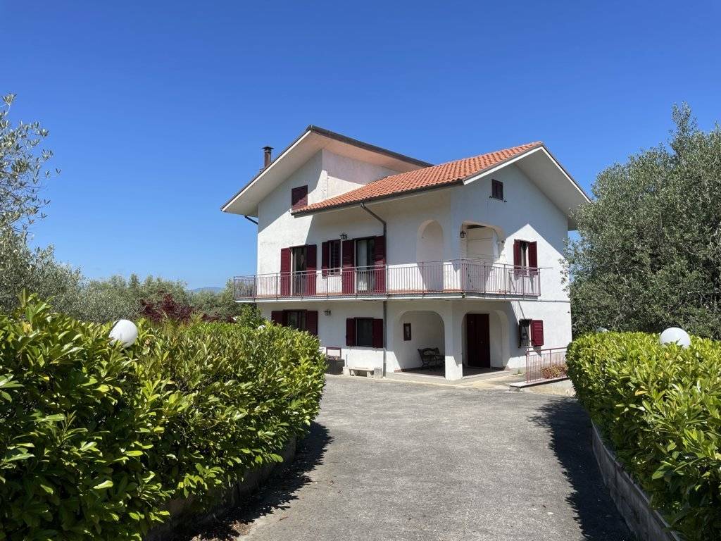 Villa in vendita a San Mango Sul Calore (AV)