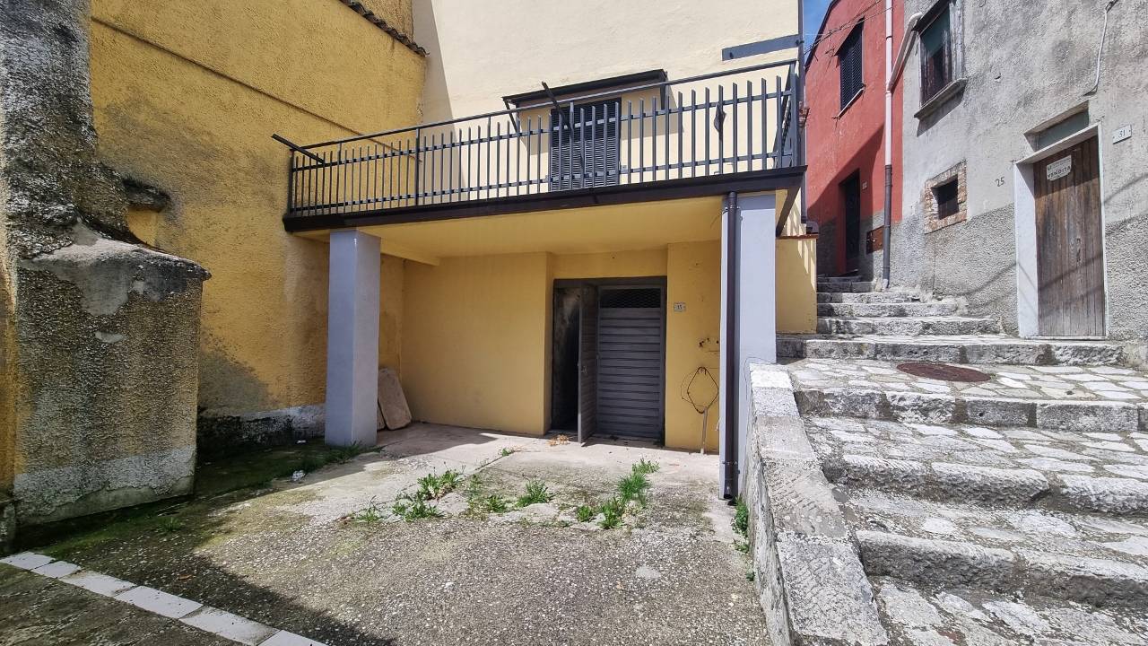Casa indipendente in vendita a Guardia Lombardi (AV)