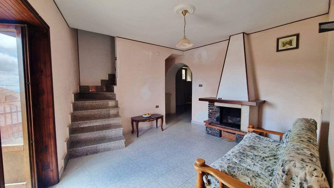 Casa indipendente in vendita a Guardia Lombardi (AV)