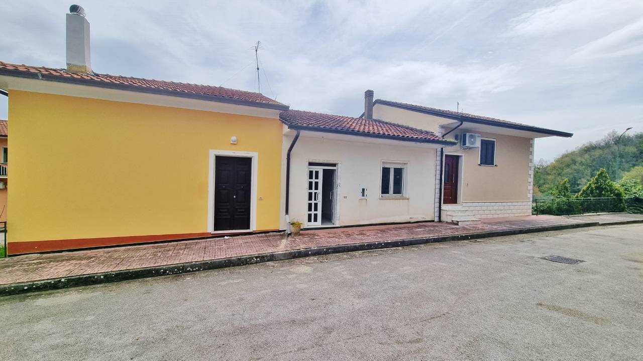 Casa indipendente in vendita a Villamaina (AV)