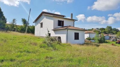 Casa indipendente in vendita a Guardia Lombardi (AV)