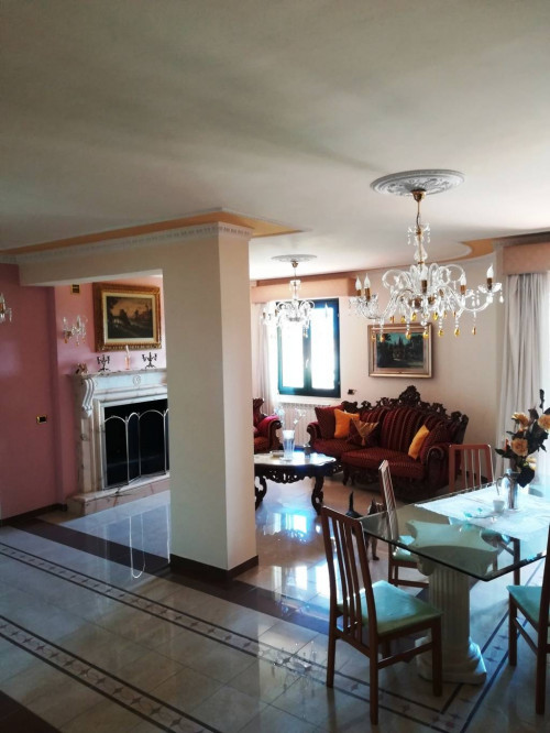 Villa in vendita a Grottolella (AV)