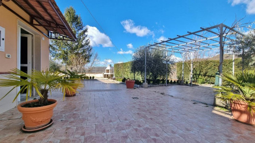 Villa in vendita a San Nicola Baronia (AV)