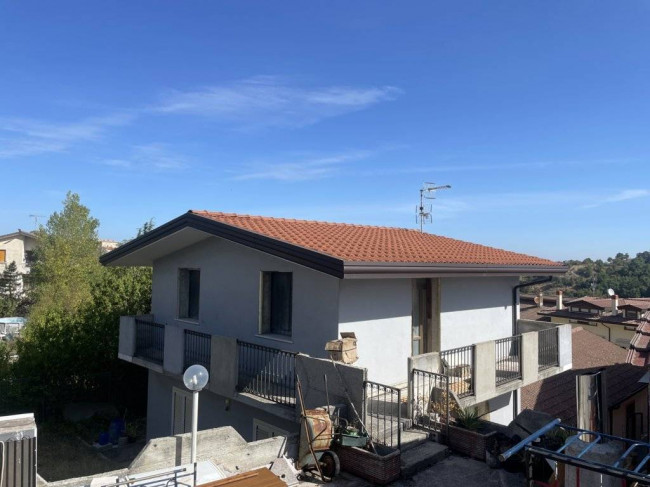 Casa indipendente in vendita a Montemarano (AV)